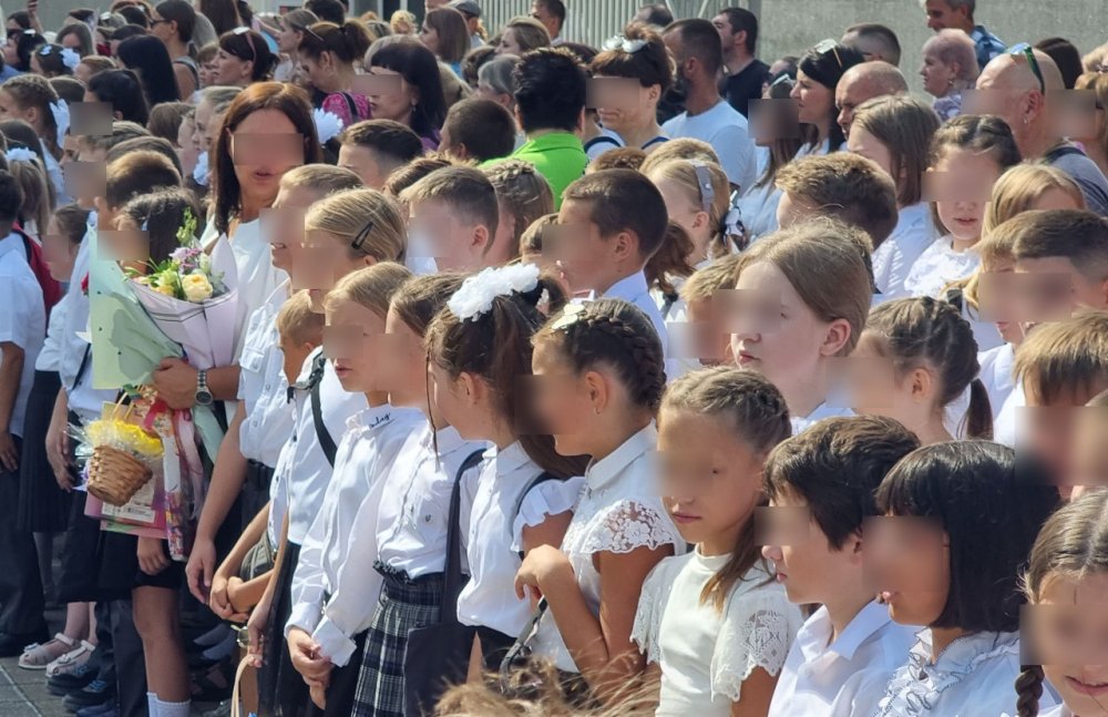 Очереди стоят всю ночь: в Краснодаре стало невозможно записать ребенка в первый класс