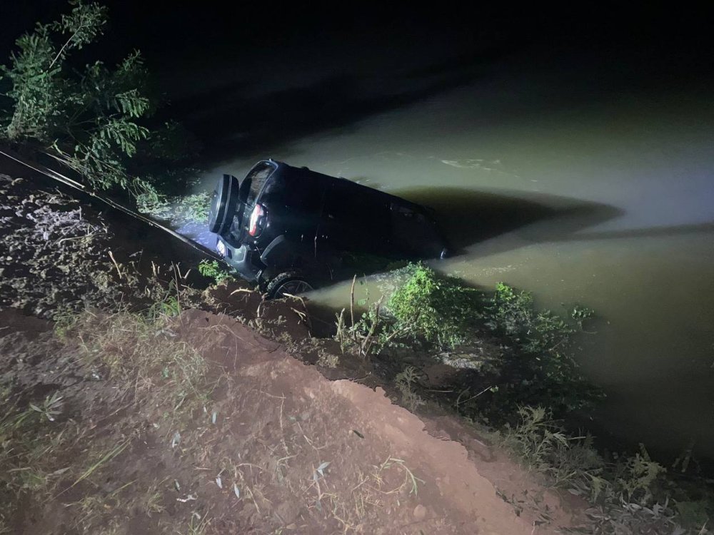 В Краснодарском крае мужчина утонул в реке вместе со своей машиной